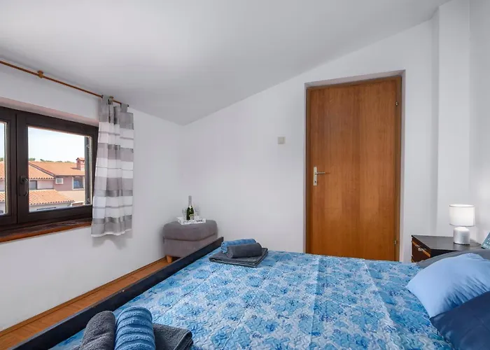 아파트 Apartment Blu 풀라