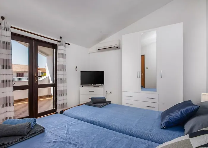 아파트 Apartment Blu *